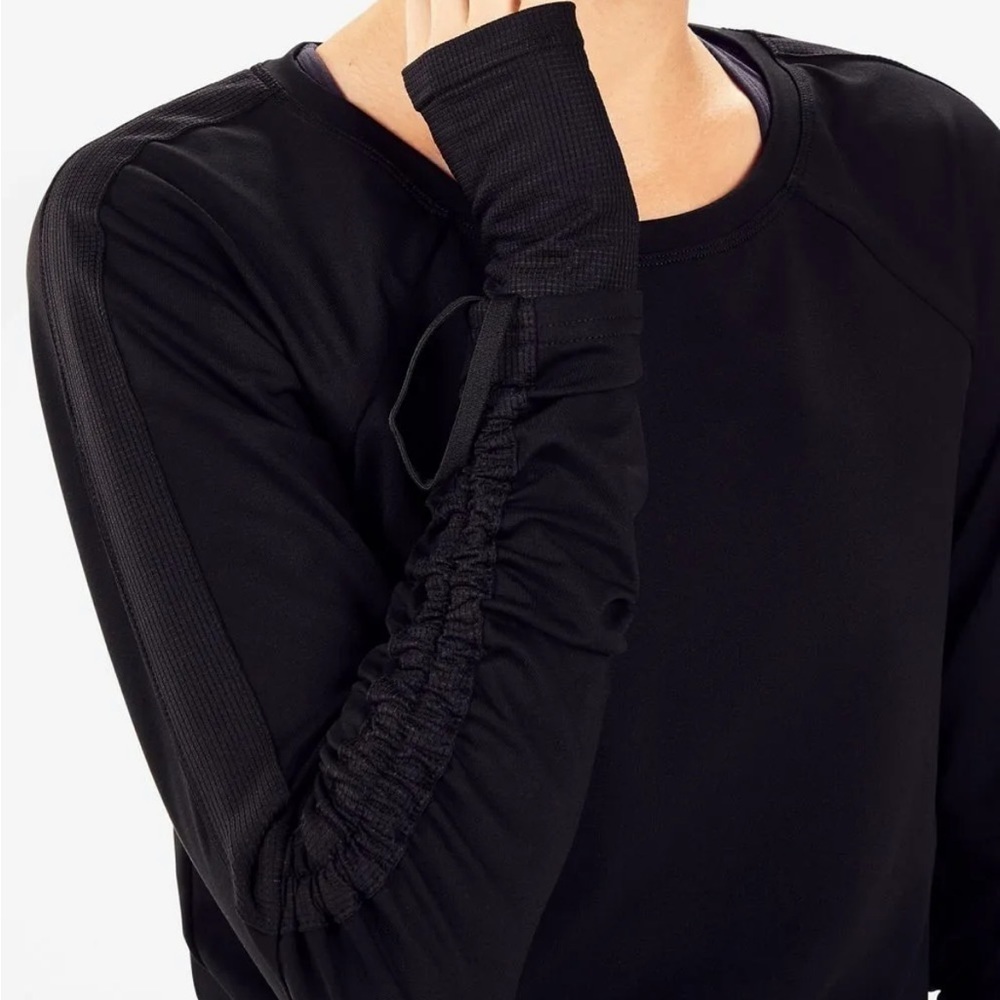 Fabletics Adjustable Sleeve Top Size Small - Picture 3 of 7